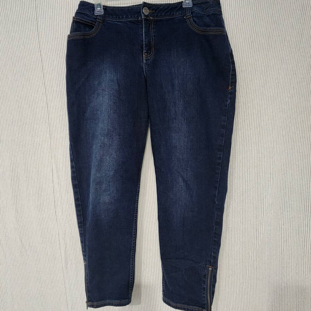 Lane Bryant Women Distressed Straight Leg Genius Fit Pockets Blue Denim Jeans 24